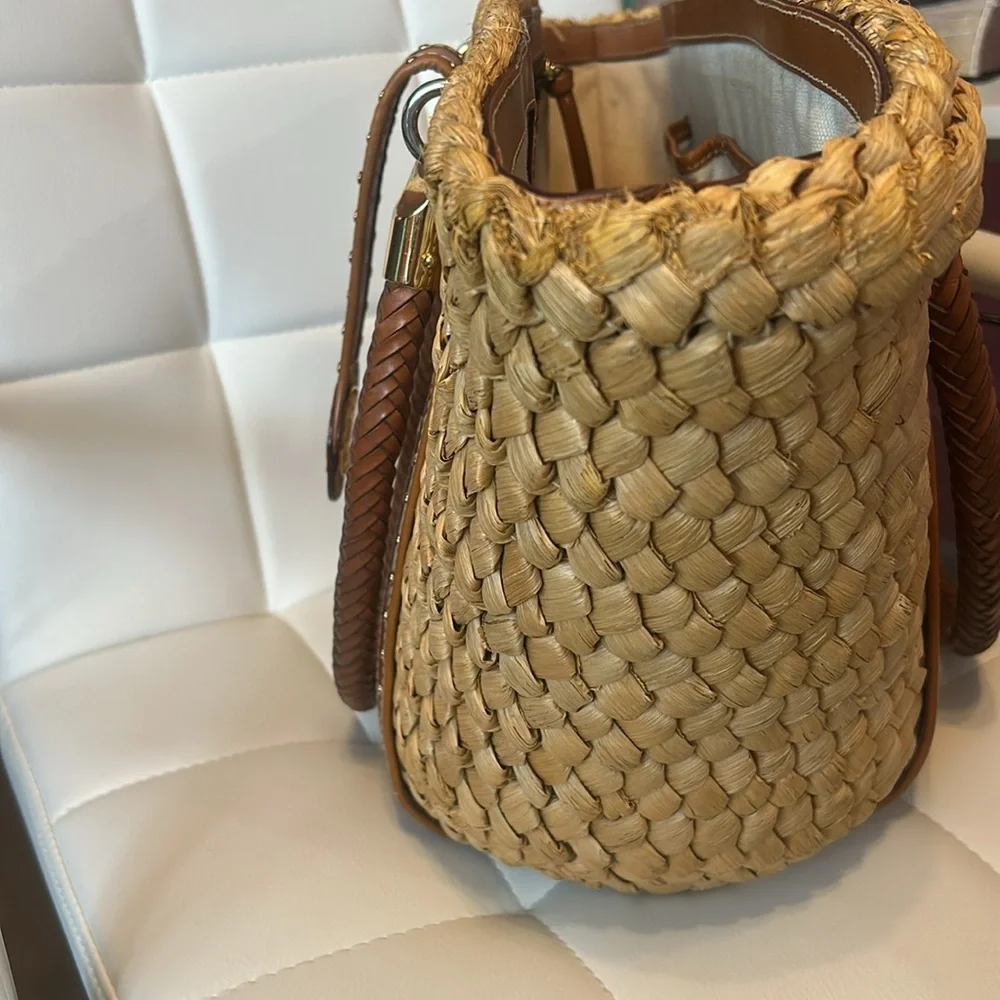 Micheal by Michael Kors Vintage straw tote with gold hardware. - Picture 6 of 8